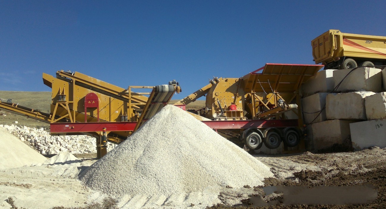 Satılık Saatte 80-100 Ton Kapasiteli Taş Kırma Tesisi - DRG Makina