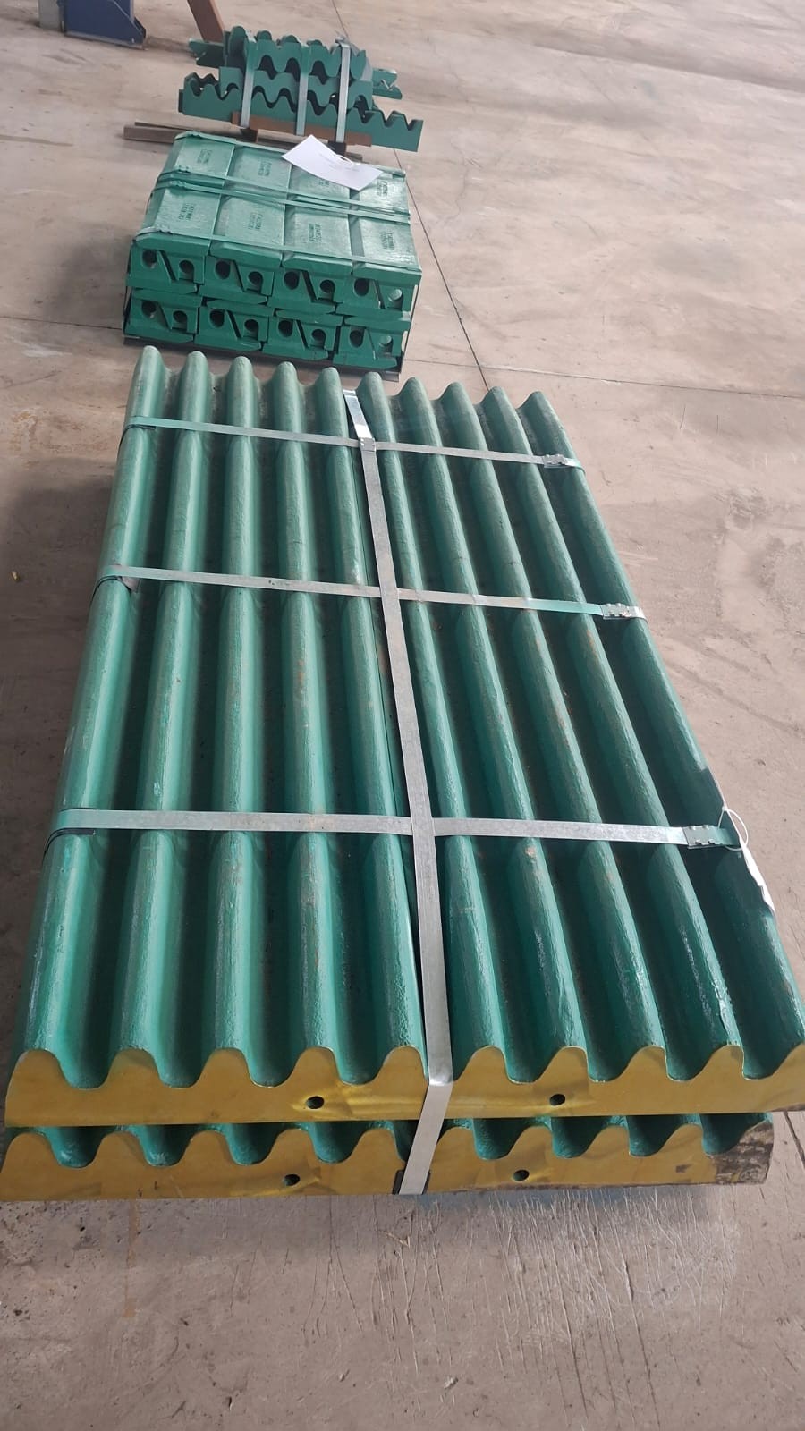 110 LUK HAREKETLİ SABİT ÇENE DÖKÜMLERİ MN18CR2 (Nace)