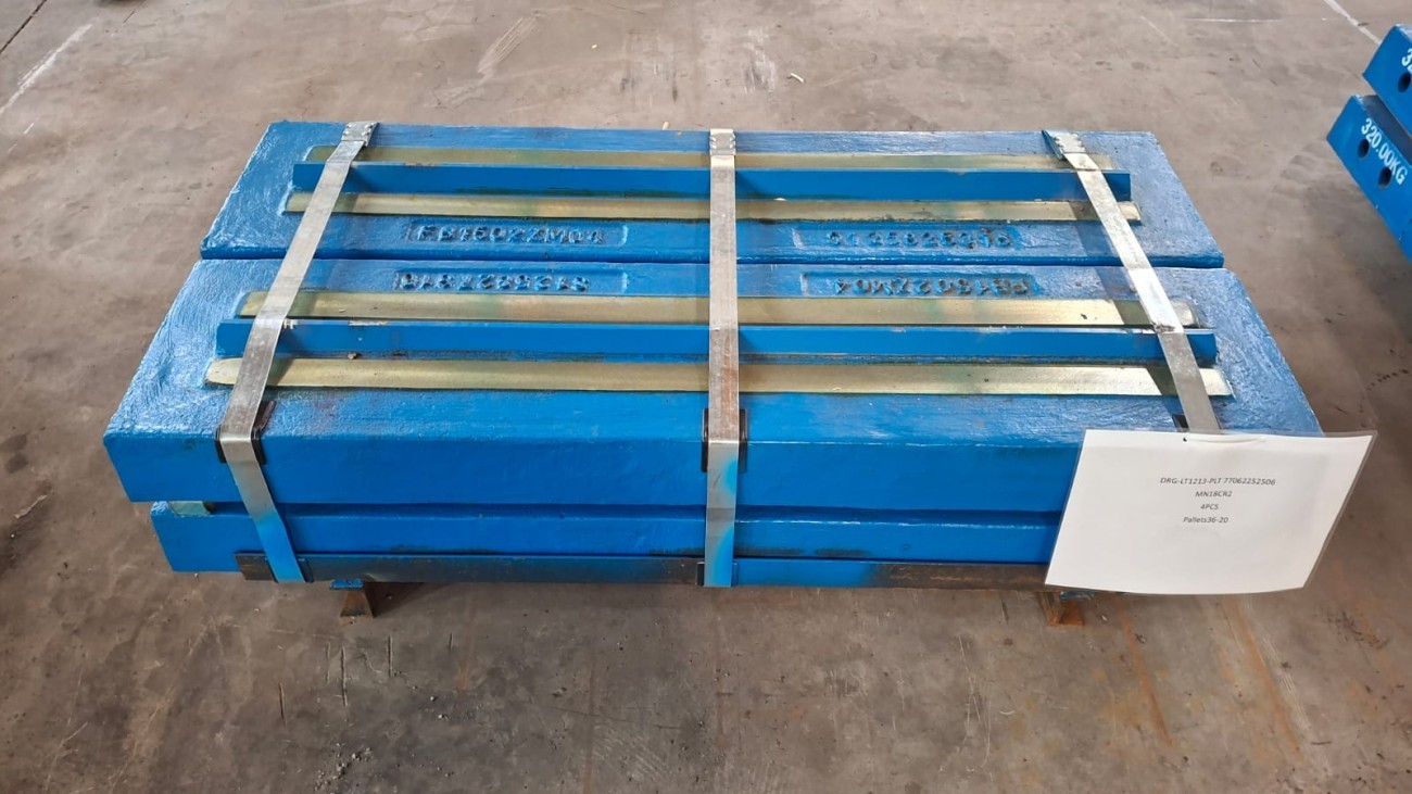 Metso  LT1213 Döküm Paletleri Yüksek Mn'lı Özel Alaşımlı Dökümler